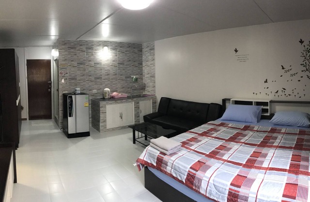 Muangthongthani Rental by Khun Dan