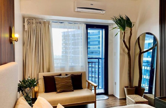 Muji-Inspired hōme-tél in the heart of Makati