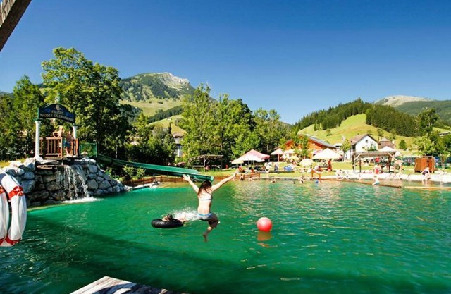 Multi-bed room with balcony - Pension Elisabeth