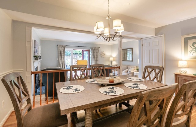 Multiple Gathering Spaces, Private Backyard & Free Parking at Townhome 1 Block to Capital Bldg