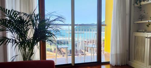 Mundaka Izaro Eye