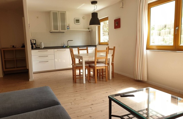 Munich Countryside Apartment A - S-Bahn train - nearby brewery village Aying