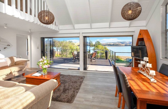 MURITAI WATERS - incredible waterfront location