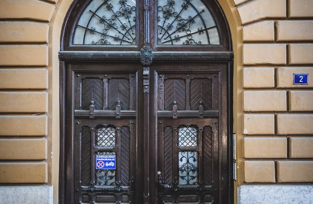 Museum Apartment - Cozy 2-bedroom apartment in pleasant Subotica with AC, WiFi