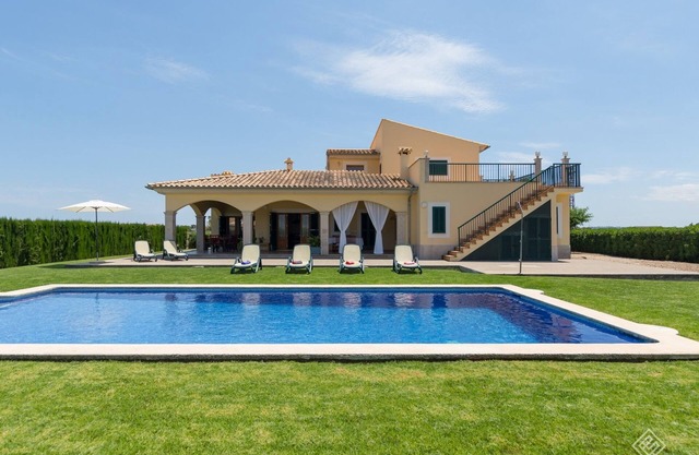 Mussol - Beautiful villa with pool and garden in sa Pobla