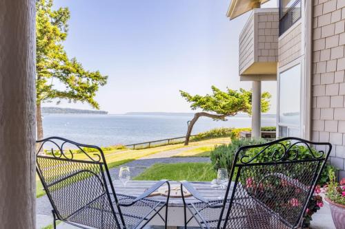 Mutiny Bay Condo by AvantStay Walk to the Beach