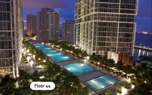 MVR - Icon Brickell - View & Value