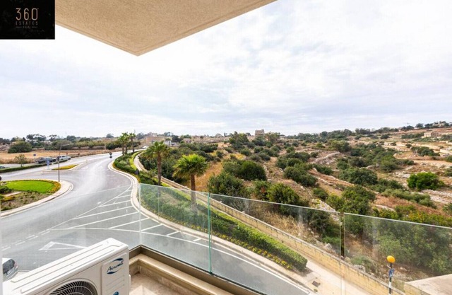 MXK002 - Orland · Beautiful 2BR APT with beautiful w/tranquil views