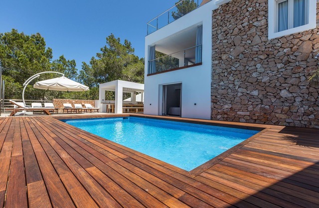 My Rental Homes - Baloo with private pool, internet wifi air conditioning