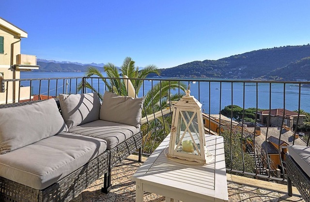 My Rental Homes - Casa Venere with terrace, sea view and private garage