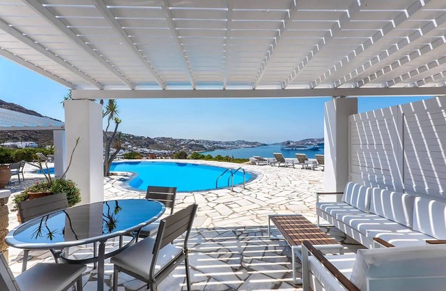My rental Homes | Apartment Rose 1 shared pool and air conditioning