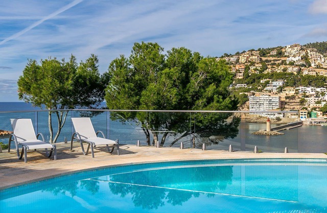 My Rental Homes - Villa Seldwyla with infinity pool and terrace