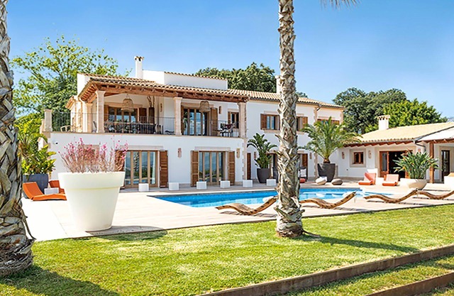 My Rental Homes - Villa Sofia with private pool and tennis court