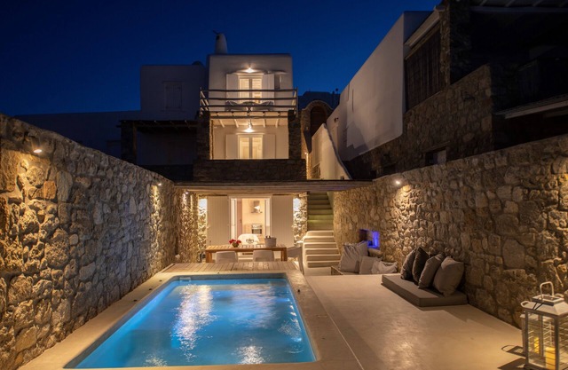 Mykonos Actor’s Villa. 2 bedrooms, private mini-pool