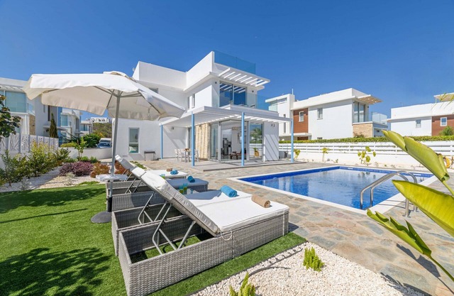 Mylos Lifestyle Seaview Villa #15 - Stunning Seaview Stay