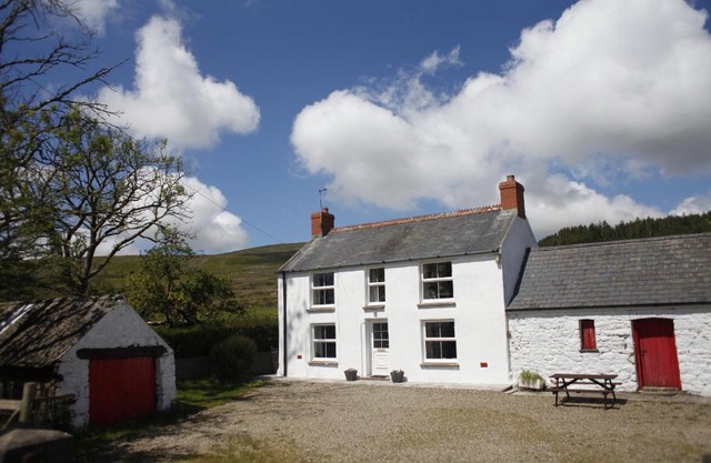 Mynydd Crwn Bach Clynderwen