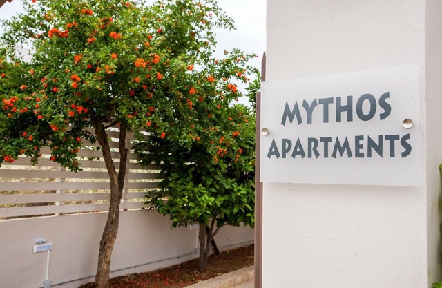 Mythos Apartments - Nireas