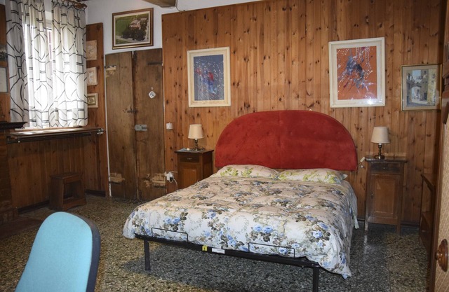 n. 2 ROOMS IN VILLA OF THE 800