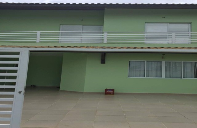 N16 Beautiful beach house with pool in Itanhaém, right on the sand