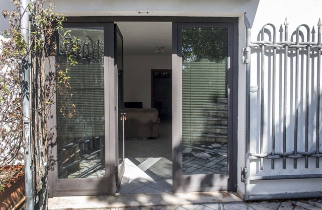 N202 - Numana, large two-room apartment with porch