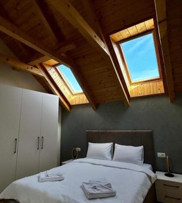 Nadesa - Mountain View Villas