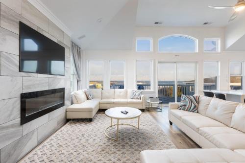 Nags Head Oceanfront Private Beach Access & Pool