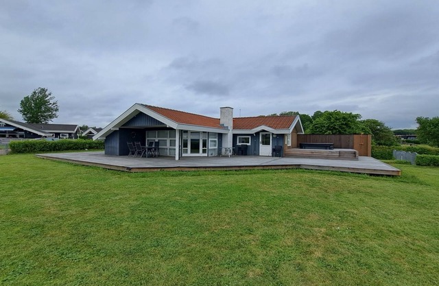 "Nahele" - 150m from the sea by Interhome