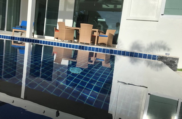 Nakhon Beach Villa: your private paradise that will embrace you like a dream