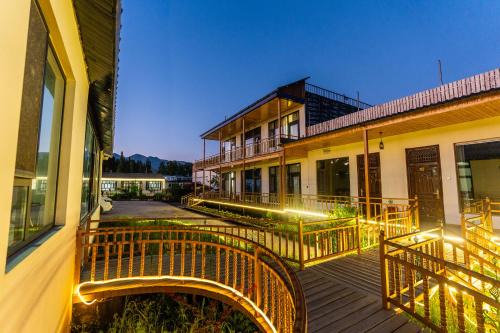 Nalati Funri Hotel
