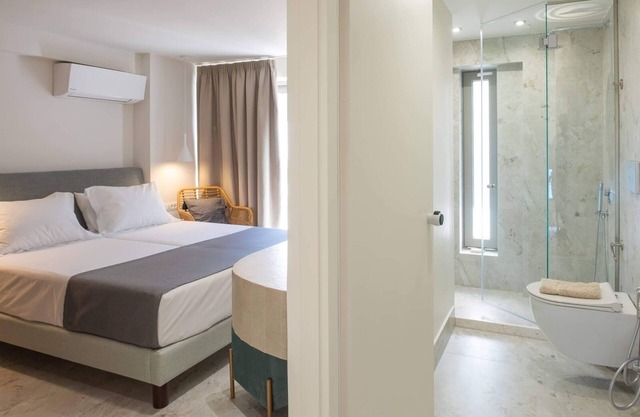 Nama Sea Side Suites
