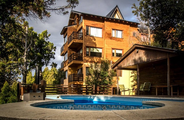 Namaste apartment with pool and recreational area in Bariloche