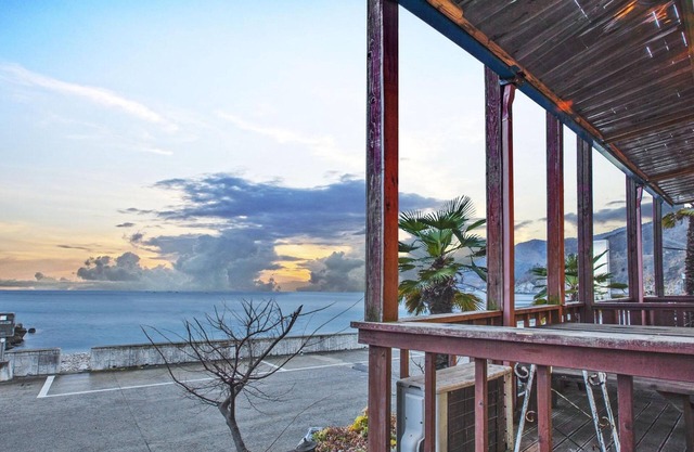 Namhae Mongdol Beach Pension