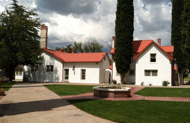 Nan Ranch - Patio Apartment, Luxury Ranch Estate Compound, Mimbres River Valley