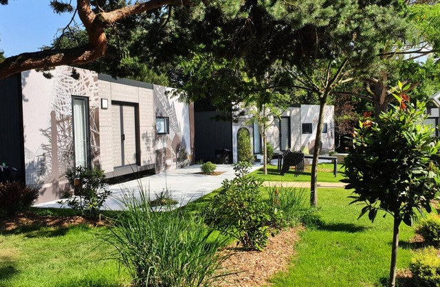 Nantes Camping***** - Cottage Carrousel 3 Rooms 4 People