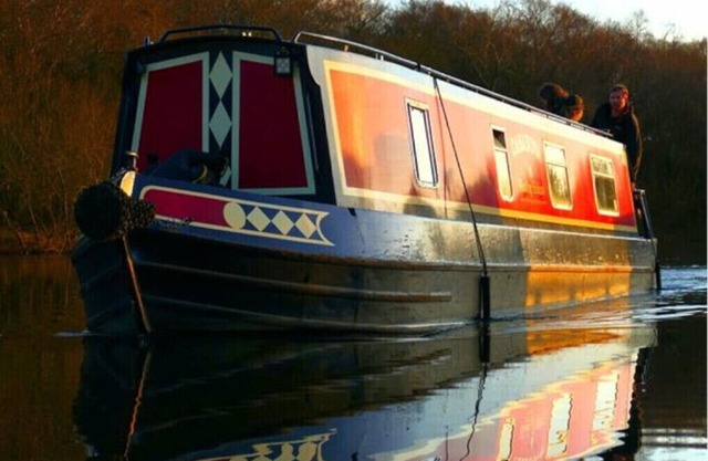Narrowboat - Sleeps 4 - Lady Sophia