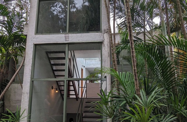 "Native" Morumbi Mansion