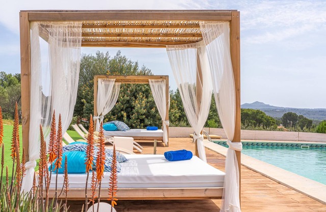 Natural Stone Villa "Puntiro" with Pool and Sea View