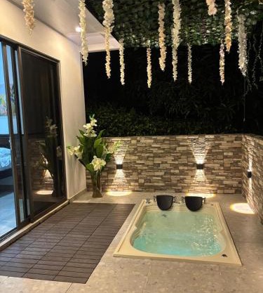 Natural View Resorts Melgar