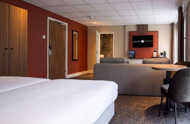 Nature-Infused Hotel Rooms Near Arnhem & Historic Doorwerth - 4 Units