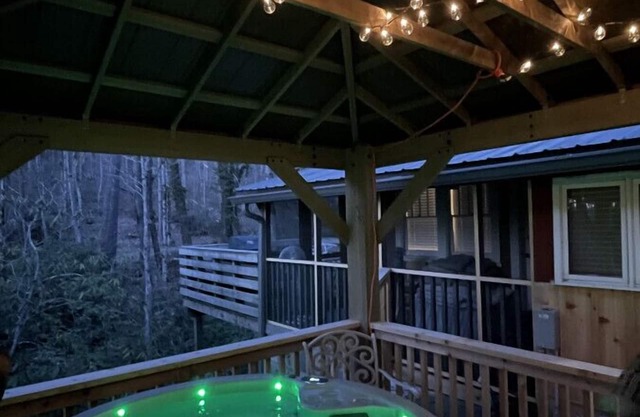 Nature Lover’s Dream Asheville Cabin w/Creek, Hot Tub & Fire Pit