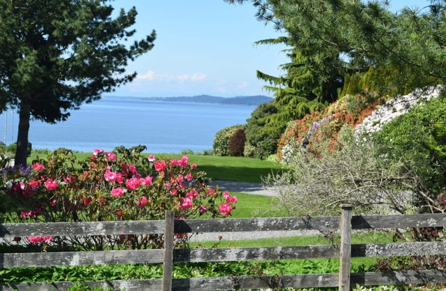 Nature Lover’s Paradise with Samish Bay Views & Private Gardens. Sept openings!