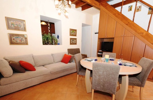 "Nature Oasis: Filanthi's Retreat in East Mani"