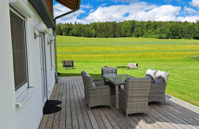 NATURE PURE! Your vacation home with its own sauna, terrace and large garden