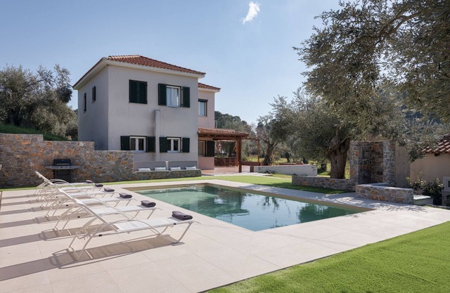 Nature Retreat Skiathos Villa