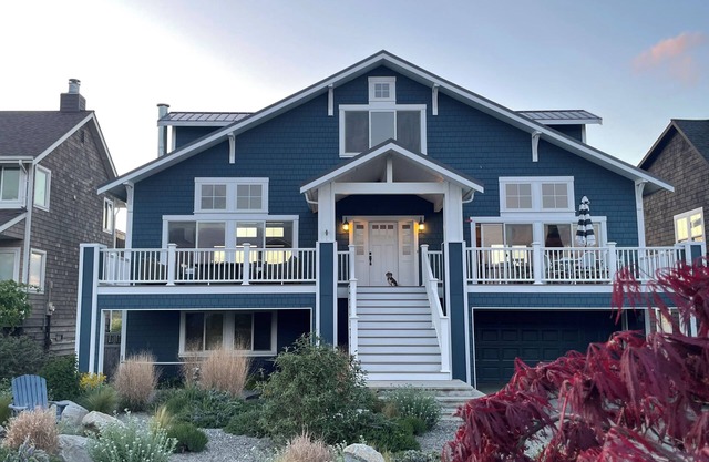 Nature’s Nook-Nestled Near Beach and Deer Lagoon 3-bedroom house, Freeland