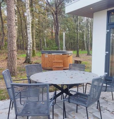 Natuurchalet Hellendoorn met Hottube!