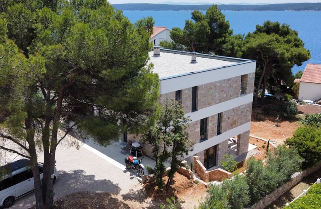 Nautilus-Bay Suites - Two-Room-Suite, sleeps 2-4 in Zavala on Hvar (Apt. 410)