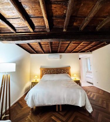 Navona Fox House 1