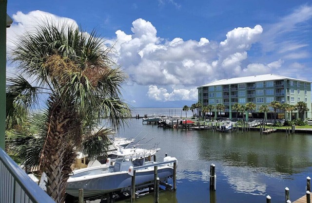 Navy Cove Harbor Bay Escape