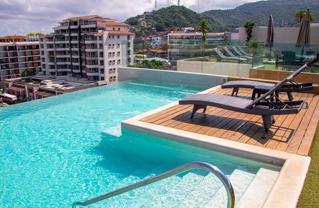 Nayri Life & Spa 509 By Bay Property